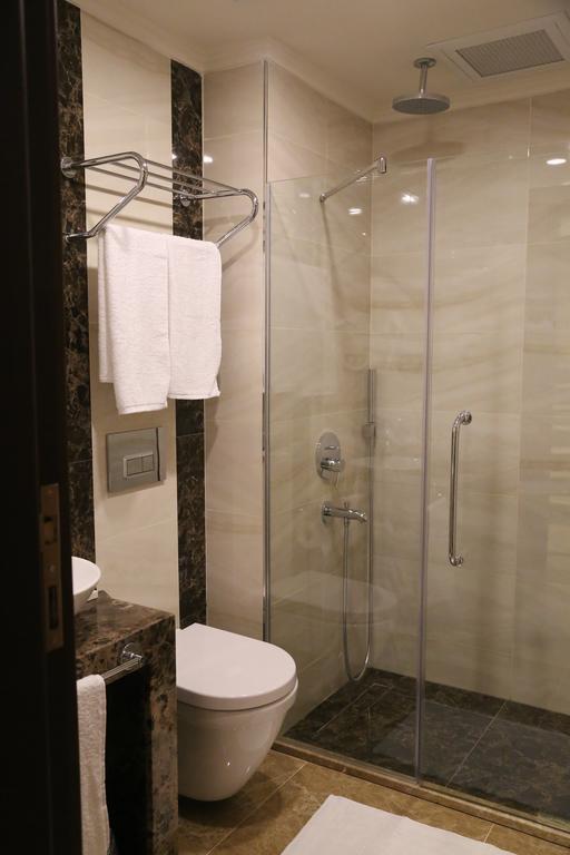 Triple Room,1565588041:JPEG